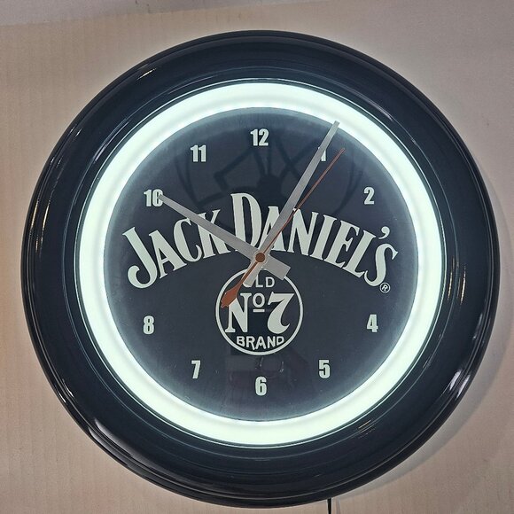 New In Box Black Jack Daniels Old Number 7 Brand LED Neon Light Wall Clock - Picture 9 of 11